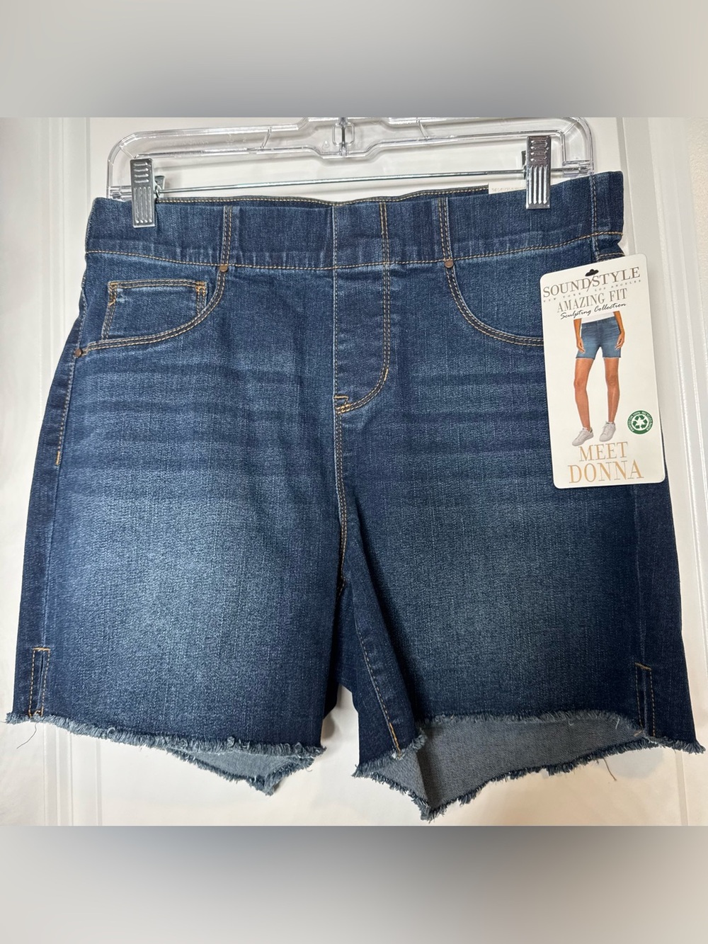 Soundstyle Meet Donna Dark Denim Women’s Shorts frayed hem MD stretch cotton